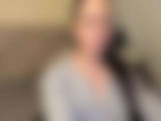 Live cam show with Salome - College on TeamSkeetLive