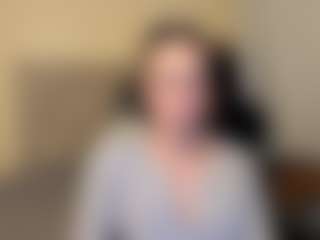 Live cam show with Salome - Brown Hair on Cam Slut