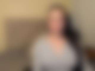 Live cam show with Salome - Brown Hair on fuklive.com