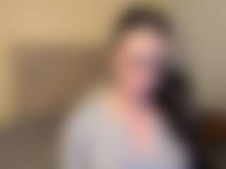 Live cam show with Salome - Squirt on pussylord.com
