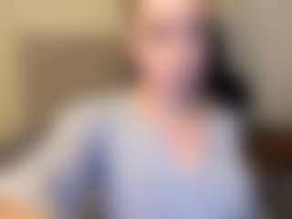 Live cam show with Salome - Athletic on Camming Site