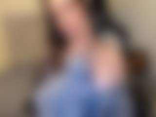 Live cam show with Salome - Fingering on Uber Horny