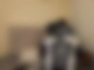 Live cam show with Salome - Blowjob on 1on1-livenow