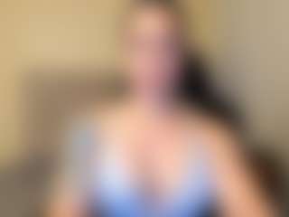 Live cam show with Salome - Ass Bouncing on 1on1-livenow