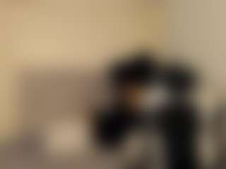 Live cam show with Salome - Asshole on TeamSkeetLive