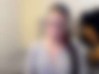 Live cam show with Salome - Big Tits on CamClone