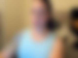 Live cam show with Salome - Muscle on Dolls Live