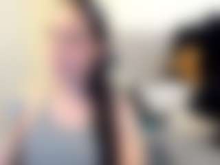 Live cam show with Salome - Big Ass on wildcum.com