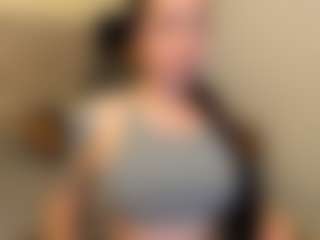 Live cam show with Salome - Shaved Pussy Brown Hair on wildcum.com