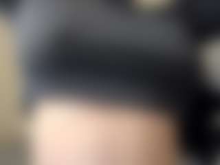 Live cam show with Salome - Brown Eyes Curvy on CamClone