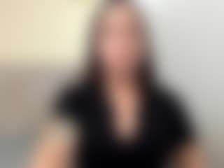 Live cam show with Salome - Athletic BBW on Milfs Live