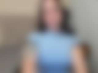 Live cam show with Salome - Squirt Curvy on Free Soda