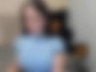 Live cam show with Salome - Brown Eyes Teen (18+) on Mixed Magazine Live
