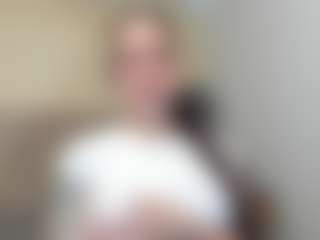 Live cam show with Salome - Ride on Milf Play