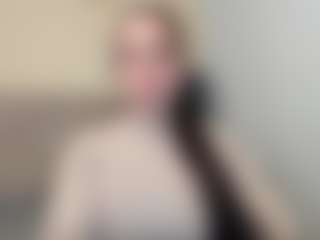 Live cam show with Salome - Ass Bouncing on Camsoda