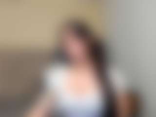 Live cam show with Salome - Athletic on CamwithHer