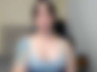 Live cam show with Salome - Ass Bouncing on SpunkLive