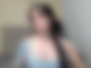 Live cam show with Salome - Anal on Lustler