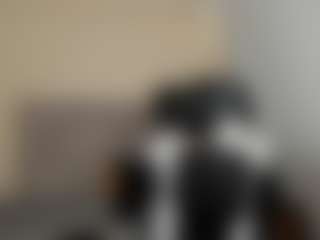 Live cam show with Salome - Athletic on CamSodaAdn