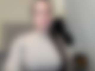 Live cam show with Salome - Dirty Talk on Camsoda