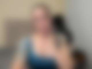 Live cam show with Salome - Cum Curvy on Streamer API