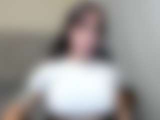 Live cam show with Salome - Tittyfuck on StripNow