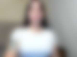 Live cam show with Salome - Lush Brown Hair on StripNow