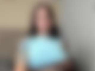 Live cam show with Salome - BBW Shaved Pussy on WildCum
