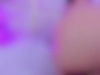 Live cam show with April-bowie - MILF on live18s.com
