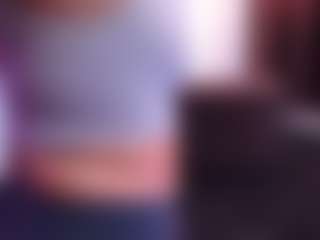 April-bowie MILF webcam performer live streaming