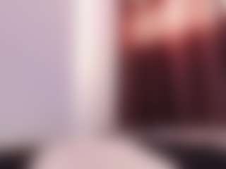 Live cam show with April-bowie - Striptease MILF on Strip Flash - Live Sex Shows