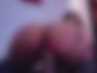 Live cam show with April-bowie - Amateur MILF on Nude Chat * 1 On 1 Webcam Sex * Live Cam Show