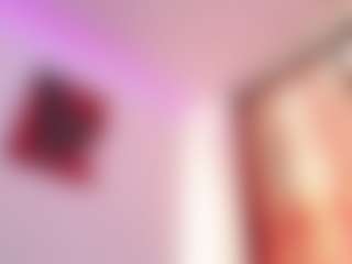Live cam show with April-bowie - Bikini on Milfs Live