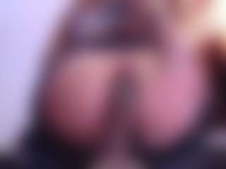 April-bowie's Live Sex Cam Show