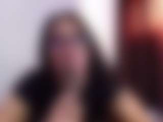 Live cam show with April-bowie - Lush on CamClone