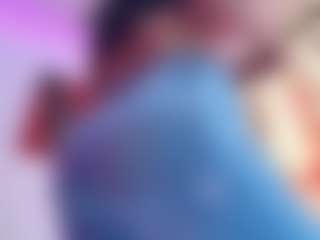 Live cam show with April-bowie - Curvy Middle Aged on alttransgirls
