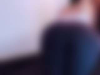 Live cam show with April-bowie - Ass Clapping on Camsoda