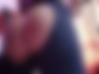 Live cam show with April-bowie - Athletic on galaxygirlnitro.com