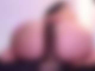 Live cam show with April-bowie - Amateur on SpunkLive