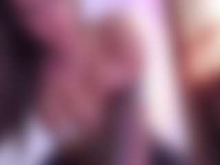 Live cam show with April-bowie - Skinny on Camsoda