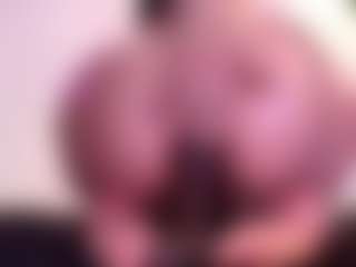 Live cam show with April-bowie - Latina MILF on Camsoda | colombia