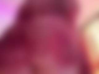 Live cam show with April-bowie - Middle Aged on Camsoda