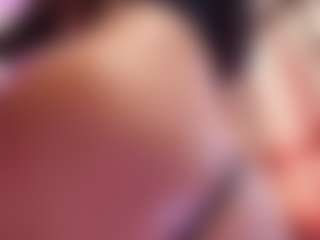 Live cam show with April-bowie - BBW Shaved Pussy on Camsoda
