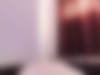 Live cam show with April-bowie - Athletic Shaved Pussy on Camsoda