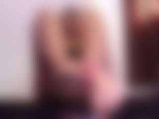 Live cam show with April-bowie - Bikini on slutload
