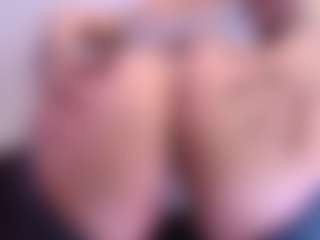 Live cam show with April-bowie - Ass Clapping on Camsoda