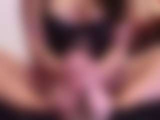 Live cam show with April-bowie - Athletic Cum on slutload
