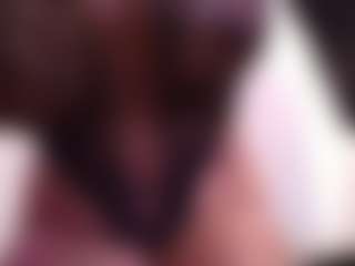 Live cam show with April-bowie - Asshole on instabang