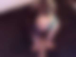 Live cam show with April-bowie - Sexy on hrnylive.com