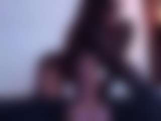 Live cam show with April-bowie - Skinny on slutload